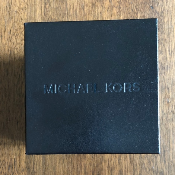 Watch - Picture 2 of 2